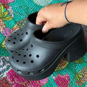 CROCS Black Women's Platform Clogs